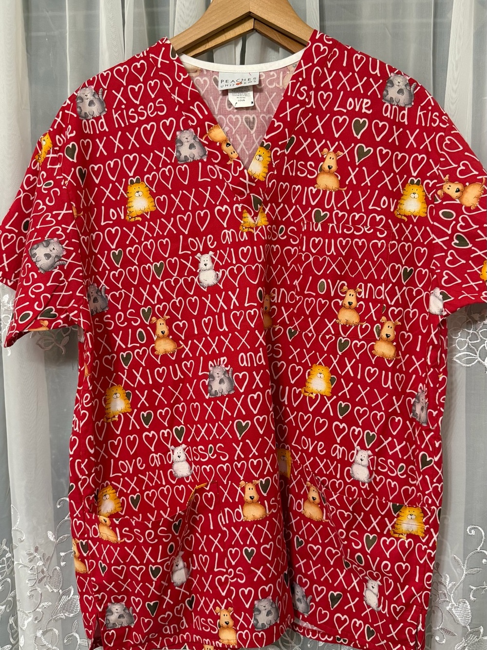 Peaches Scrubs Too - size Large